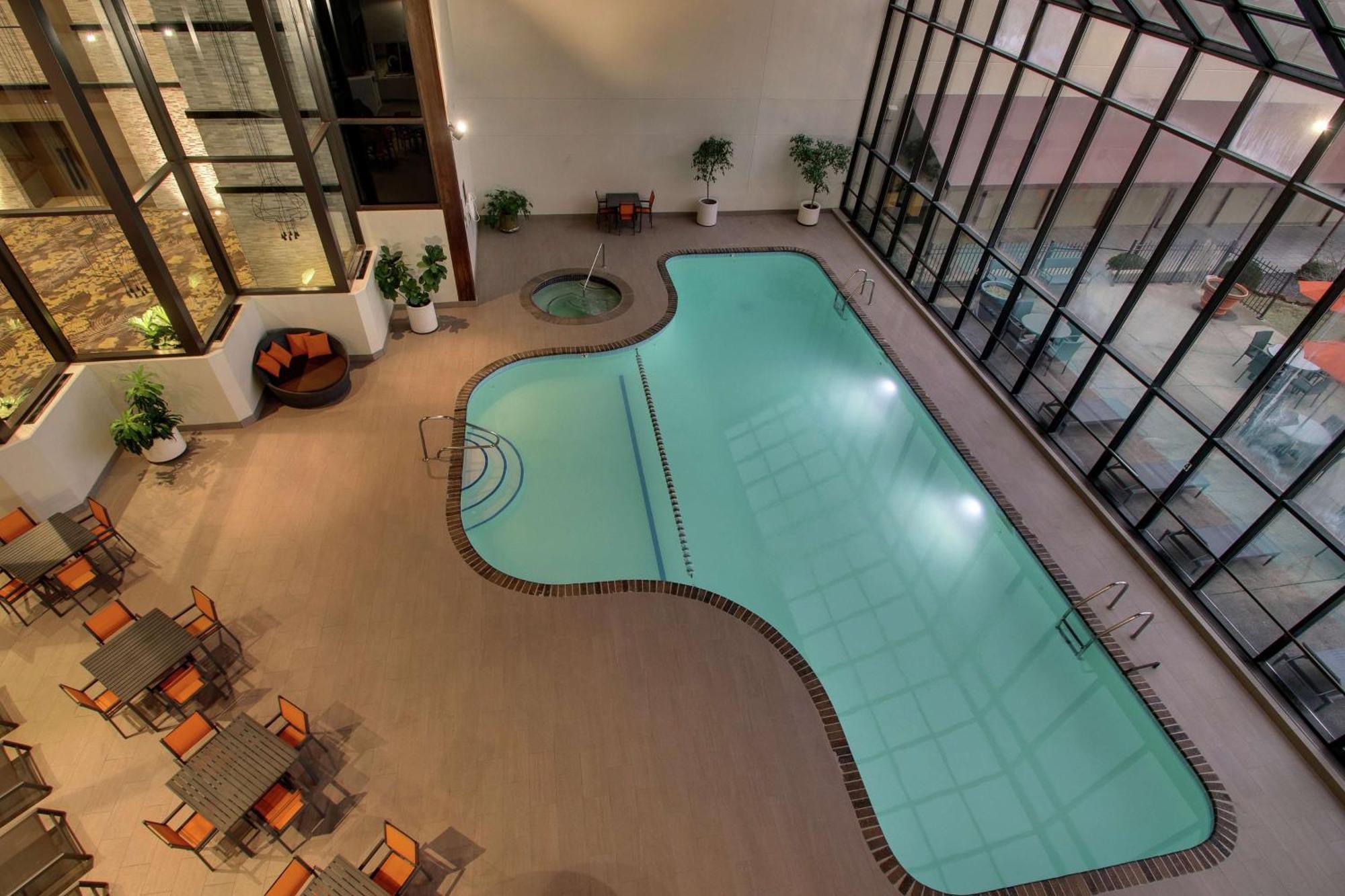 Doubletree By Hilton Mt. Vernon 4*